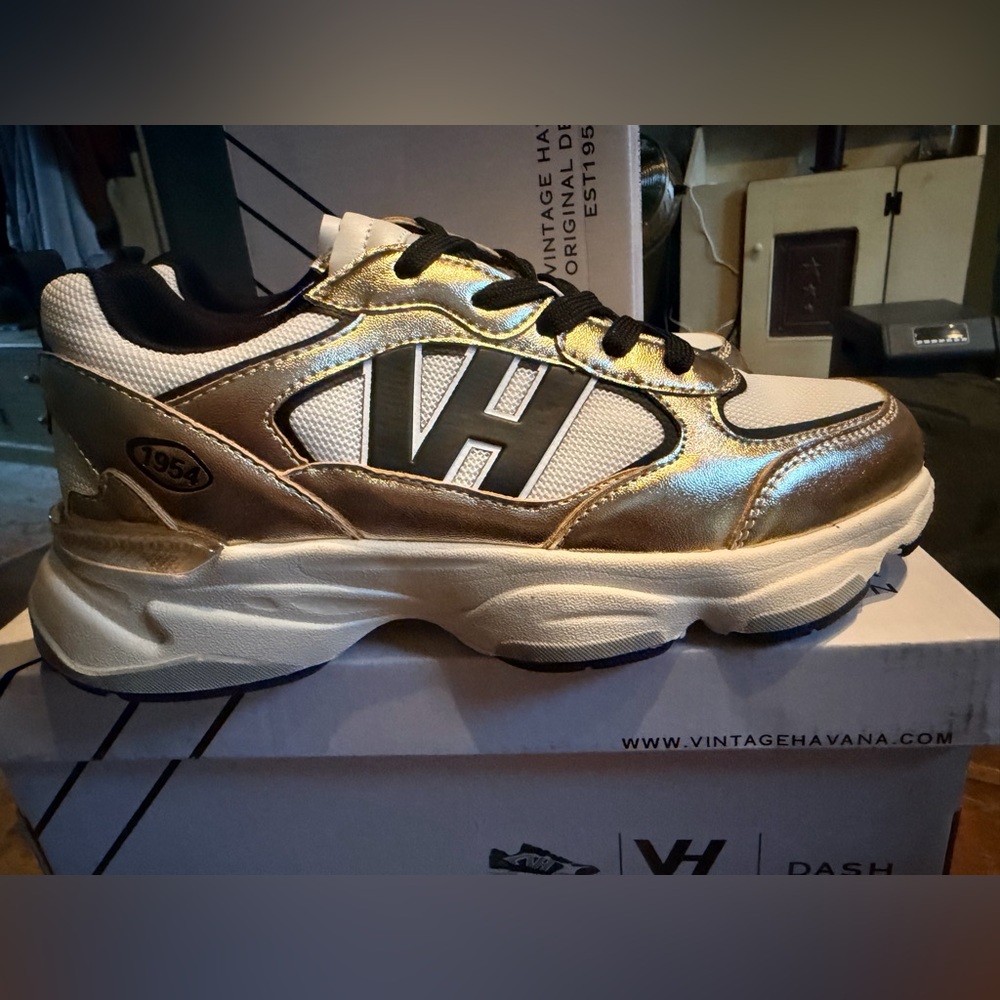 Dash 14 Vintage Havana Metallic Gold and Black Sneakers - Picture 3 of 6